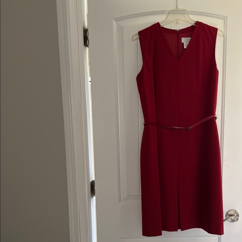 Elegant Red Sleeveless Dress